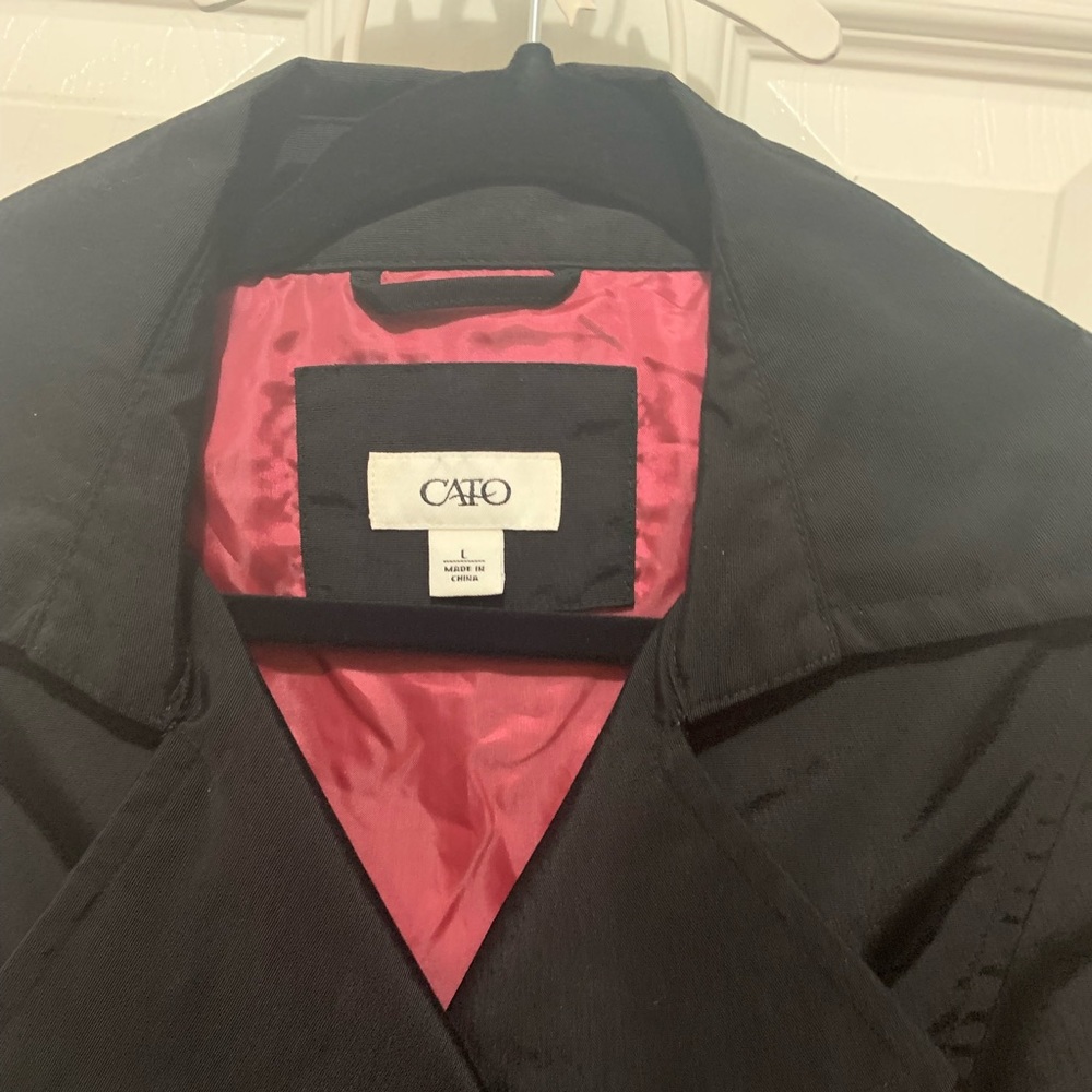 Raincoat - Picture 3 of 6